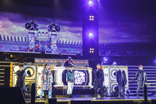 『ヒプノシスマイク-Division Rap Battle- 6th LIVE <<2nd D.R.B>>』3rd Battleライブカットphoto by粂井健太／nishinaga “saicho” isao／小林弘輔（C）AbemaTV,Inc.（C） King Record Co., Ltd. All rights reserved.