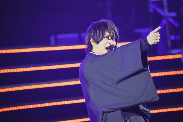 『ヒプノシスマイク-Division Rap Battle- 6th LIVE <<2nd D.R.B>>』3rd Battle 斉藤壮馬 photo by粂井健太／nishinaga “saicho” isao／小林弘輔（C）AbemaTV,Inc.（C） King Record Co., Ltd. All rights reserved.