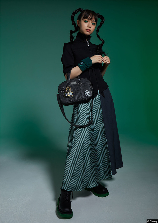 7Dormitories Maxi Skirt／Diasomnia Image Hair Clip／7Dormitories Roomy Hair Band／TW Shoulder Schoolbag／TW Acrylic Keychain（C）Disney