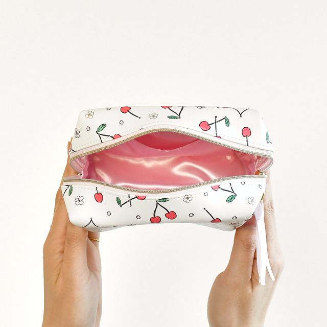 「ボックスポーチ」加州清光・大和守安定 2,970円（税込）（C）2015 EXNOA LLC/Nitroplus