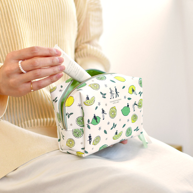 「ボックスポーチ」髭切・膝丸 2,970円（税込）（C）2015 EXNOA LLC/Nitroplus