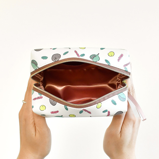 「ボックスポーチ」同田貫正国 2,970円（税込）（C）2015 EXNOA LLC/Nitroplus