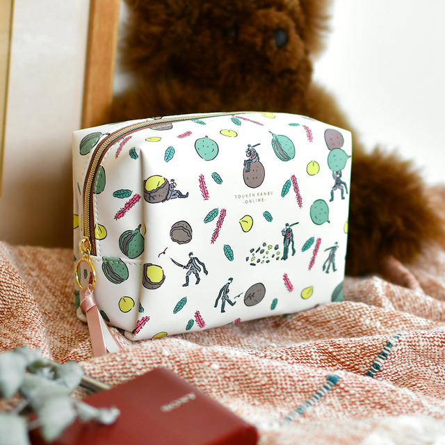 「ボックスポーチ」同田貫正国 2,970円（税込）（C）2015 EXNOA LLC/Nitroplus