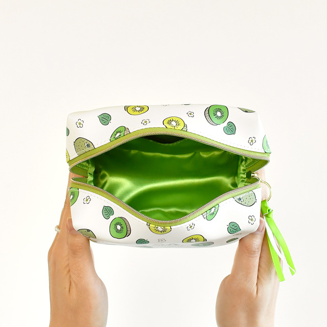 「ボックスポーチ」大典太光世・ソハヤノツルキ 2,970円（税込）（C）2015 EXNOA LLC/Nitroplus