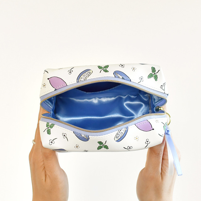 「ボックスポーチ」にっかり青江・数珠丸恒次 2,970円（税込）（C）2015 EXNOA LLC/Nitroplus