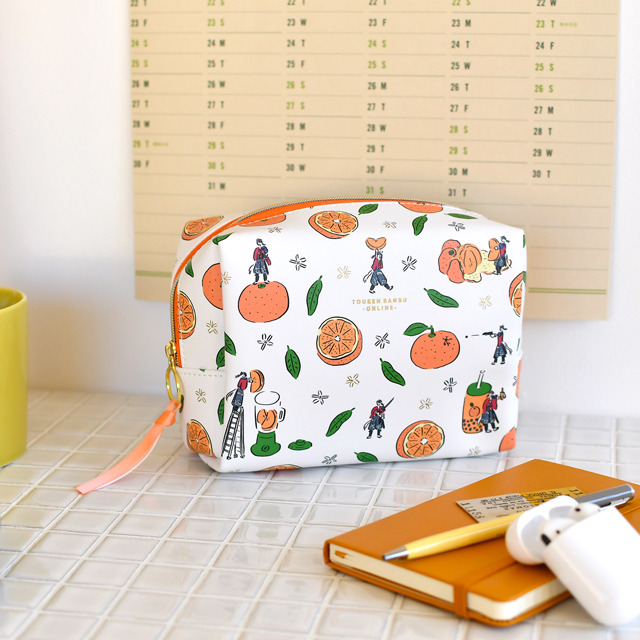 「ボックスポーチ」陸奥守吉行 2,970円（税込）（C）2015 EXNOA LLC/Nitroplus