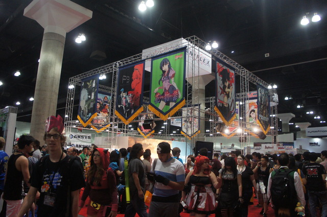 ソードアート・オンラインIIとキルラキルがお出迎え　アニプレックスブース＠AnimeExpo2014