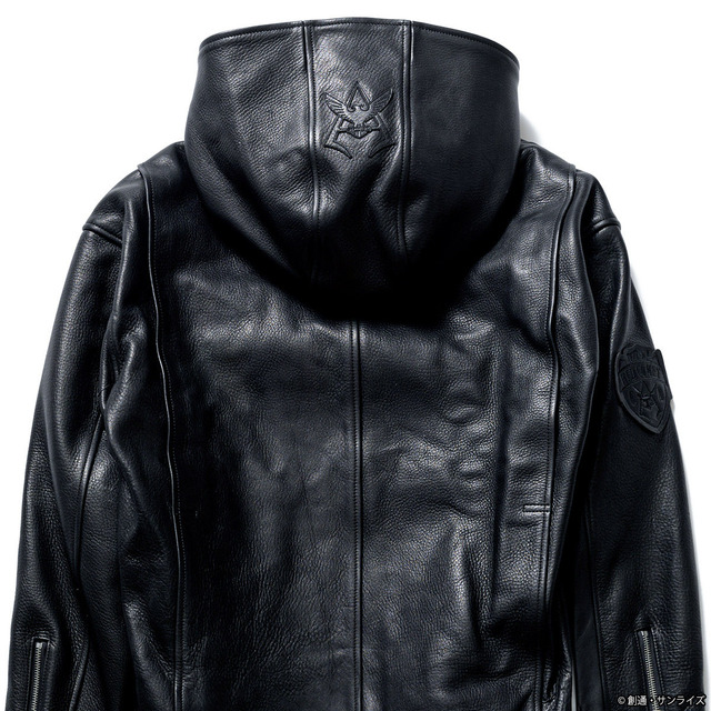 「STRICT-G SEVESKIG 『機動戦士ガンダム』フーディライダースジャケット シャアモデル」140,800円（税込／送料・手数料別途）（C）創通・サンライズ