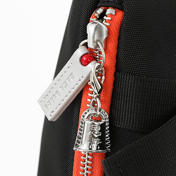 「『機動戦艦ナデシコ』コラボレーション　バッグ」15,180円（税込）（C）Production I.G／ナデシコ製作委員会・テレビ東京