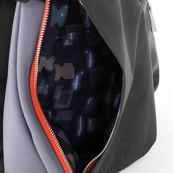 「『機動戦艦ナデシコ』コラボレーション　バッグ」15,180円（税込）（C）Production I.G／ナデシコ製作委員会・テレビ東京