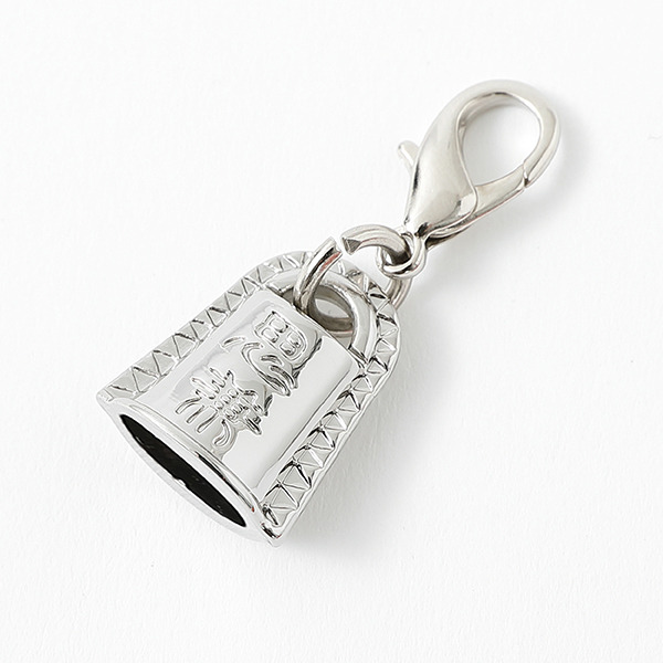 「『機動戦艦ナデシコ』コラボレーション　財布」11,880円（税込）（C）Production I.G／ナデシコ製作委員会・テレビ東京