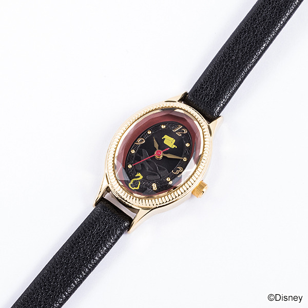 『ディズニーツイステッドワンダーランド』デザイン腕時計 スカラビア寮デザイン各15,180円(税込)（C）Disney