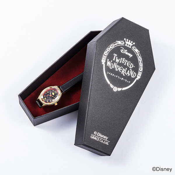 『ディズニーツイステッドワンダーランド』デザイン腕時計 スカラビア寮デザイン各15,180円(税込)（C）Disney
