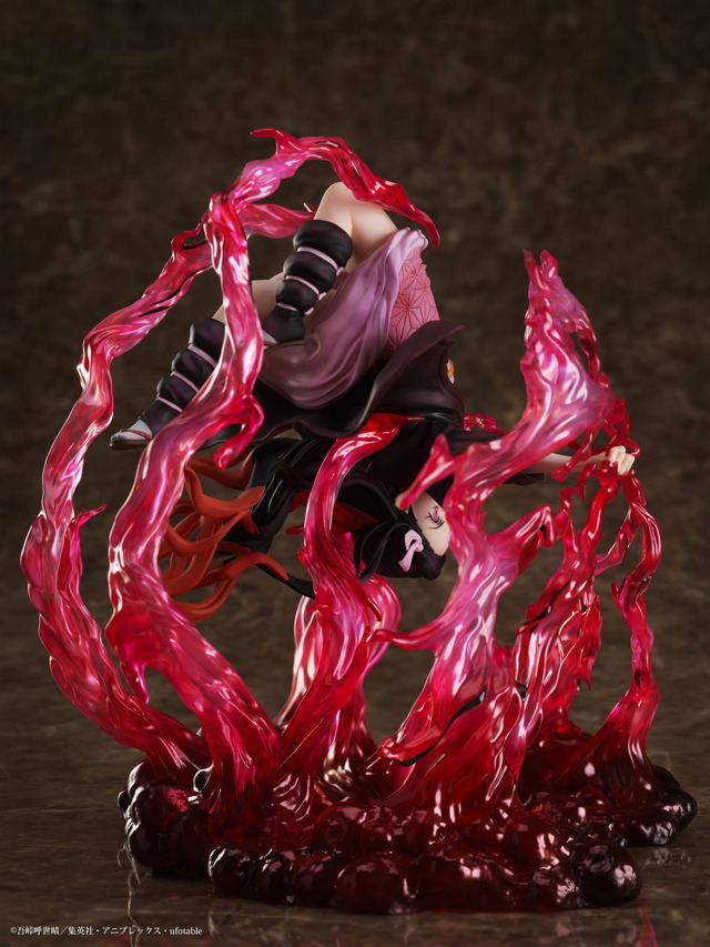 「竈門禰豆子＜爆血＞ 1/8スケールフィギュア」16,000円（税込）（C）吾峠呼世晴／集英社・アニプレックス・ufotable