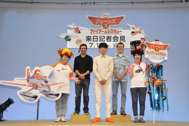 「プレーンズ2」監督が来日記者会見　“素晴らしいダスティをありがとう”と瑛太