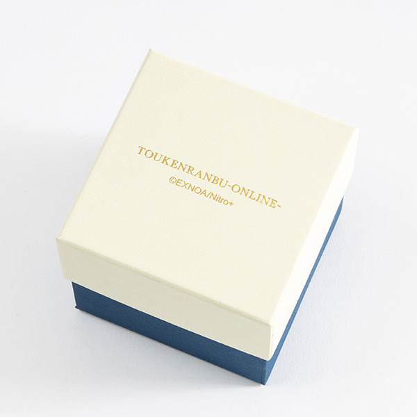 『刀剣乱舞-ONLINE-』コラボレーション 腕時計「鳴狐モデル」（C）2015 EXNOA LLC/Nitroplus