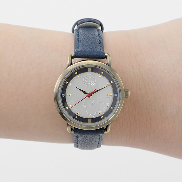 『刀剣乱舞-ONLINE-』コラボレーション 腕時計「鳴狐モデル」（C）2015 EXNOA LLC/Nitroplus