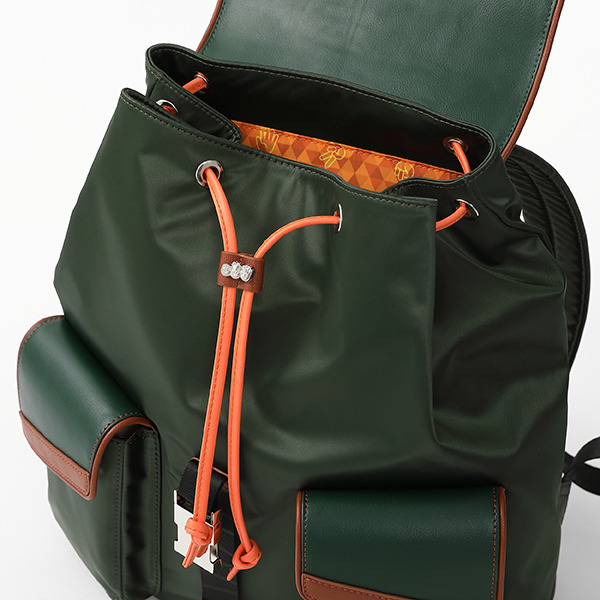 ゴン=フリークス モデルバッグ／各15,180円(税込)（C）P98-21 （C）V・N・M