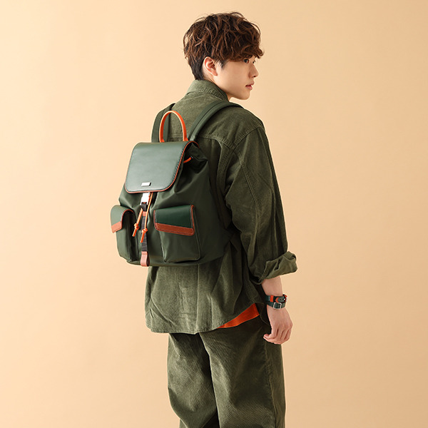 ゴン=フリークス モデルバッグ／各15,180円(税込)（C）P98-21 （C）V・N・M