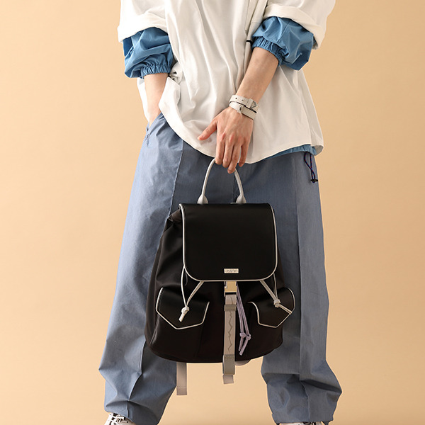 キルア=ゾルディック モデルバッグ／各15,180円(税込)（C）P98-21 （C）V・N・M