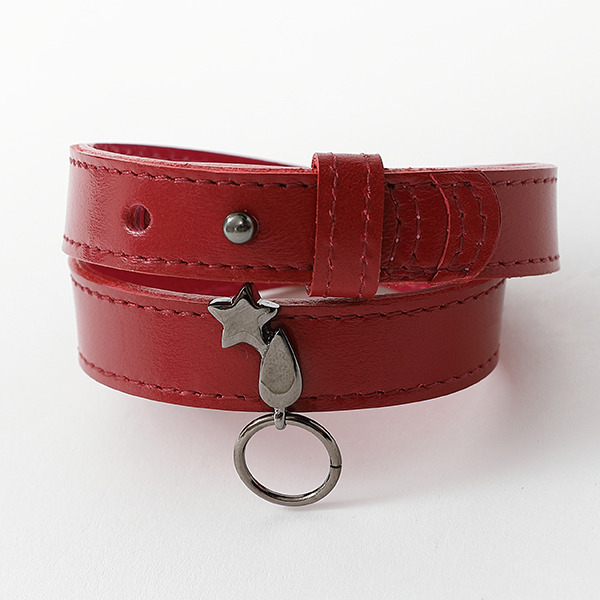 ヒソカ モデルブレスレット／各10,780円(税込)（C）P98-21 （C）V・N・M