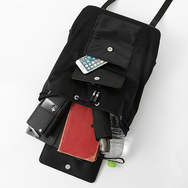 クロロ=ルシルフル モデルバッグ／各15,180円(税込)（C）P98-21 （C）V・N・M