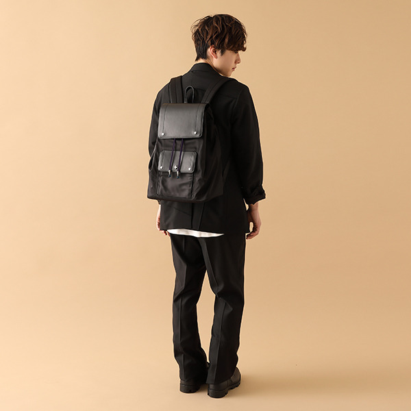 クロロ=ルシルフル モデルバッグ／各15,180円(税込)（C）P98-21 （C）V・N・M