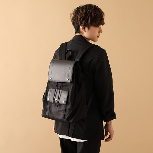 クロロ=ルシルフル モデルバッグ／各15,180円(税込)（C）P98-21 （C）V・N・M