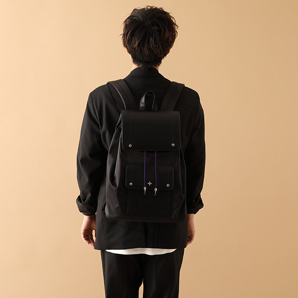 クロロ=ルシルフル モデルバッグ／各15,180円(税込)（C）P98-21 （C）V・N・M