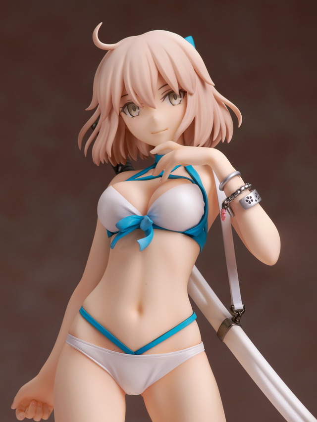 「アサシン/沖田総司[Summer Queens] 完成品フィギュア」12,100円（税込）（C）TYPE-MOON / FGO PROJECT