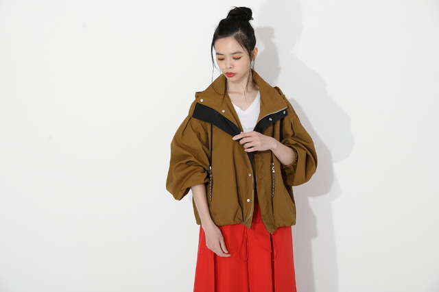 「悲鳴嶼行冥 モデル ブルゾン」17,380円（税込）（C）吾峠呼世晴／集英社・アニプレックス・ufotable