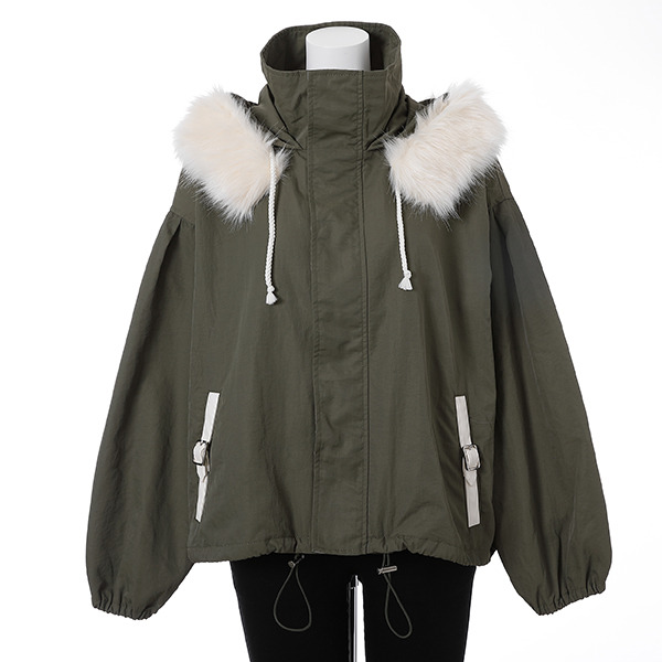 「不死川実弥 モデル ブルゾン」17,380円（税込）（C）吾峠呼世晴／集英社・アニプレックス・ufotable