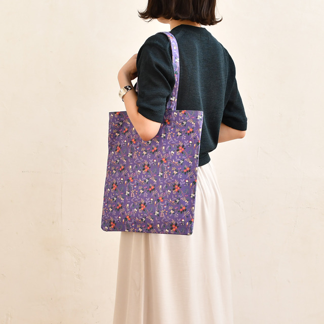 「フラットトート」（立海、比嘉、四天宝寺）各4,180円（税込）（C）許斐 剛／集英社・NAS・新テニスの王子様プロジェクト