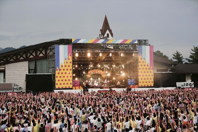 Photo by hajime kamiiisaka