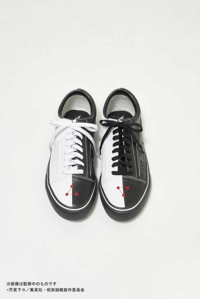 「呪術廻戦×MAPPA×MIKIOSUZUKI REVENGE STORM コラボスニーカー」伏黒恵　各33,000円（税込）（C）芥見下々／集英社・呪術廻戦製作委員会