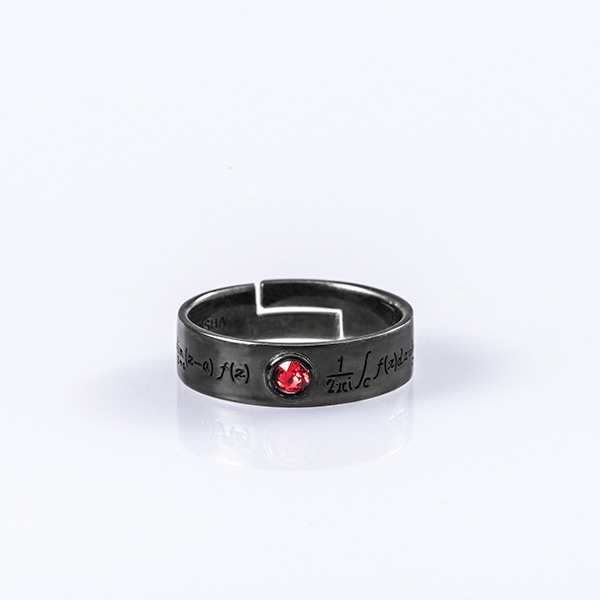 阿良々木暦モデル リングセット 12,980円(税込)（C）西尾維新／講談社・アニプレックス・シャフト （R）KODANSHA