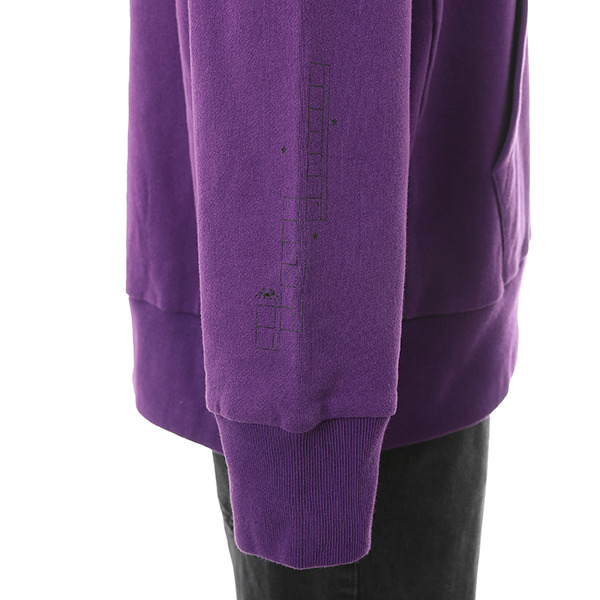 戦場ヶ原ひたぎモデルフーディー 10,780円(税込)（C）西尾維新／講談社・アニプレックス・シャフト （R）KODANSHA