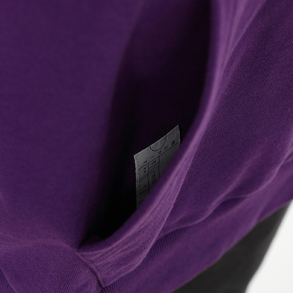 戦場ヶ原ひたぎモデルフーディー 10,780円(税込)（C）西尾維新／講談社・アニプレックス・シャフト （R）KODANSHA