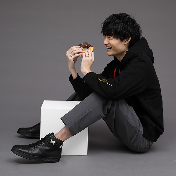 忍野忍モデル 着用イメージ（C）西尾維新／講談社・アニプレックス・シャフト （R）KODANSHA