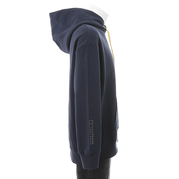 八九寺真宵モデル フーディー 10,780円(税込)（C）西尾維新／講談社・アニプレックス・シャフト （R）KODANSHA