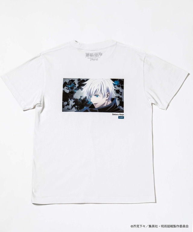 「呪術廻戦 バックプリントTシャツ 五条悟」大人用：5,500円（税込）／子供用：4,400円（税込）（C）芥見下々／集英社・呪術廻戦製作委員会