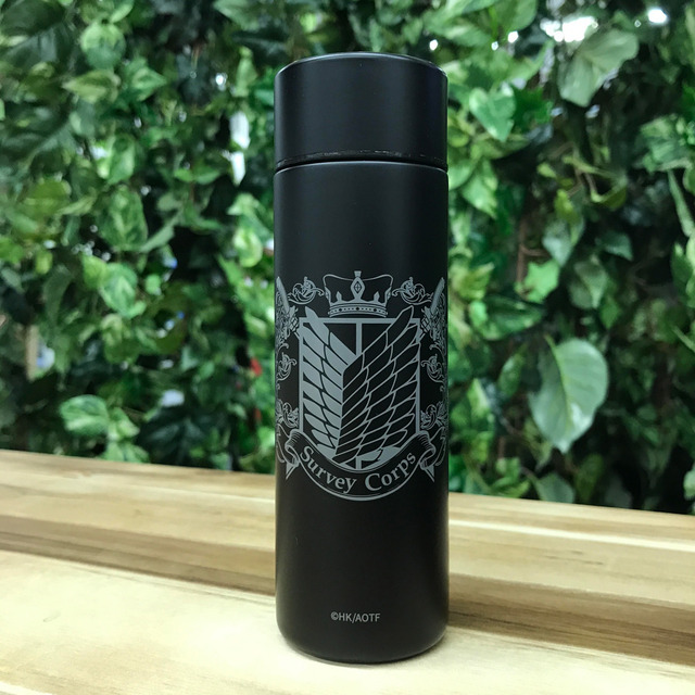 進撃の巨人／サーモボトルポケット／調査兵団仕様（黒）1,650円（税込）(c) 諫山創・講談社／「進撃の巨人」The Final Season製作委員会