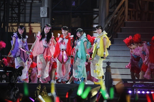 Photo by : HAJIME KAMIIISAKA+Z