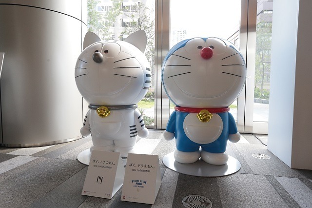 ドラえもんヒルズが都心に3日間だけ登場　スタートはカウントダウン点灯式