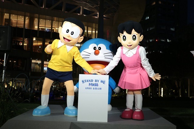 ドラえもんヒルズが都心に3日間だけ登場　スタートはカウントダウン点灯式