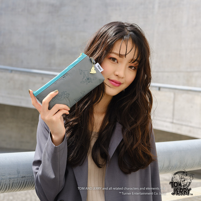 日傘「総柄 トムとジェリー」3,960円（税込）TOM AND JERRY and all related characters and elements (C) & TM Turner Entertainment Co. (s21)