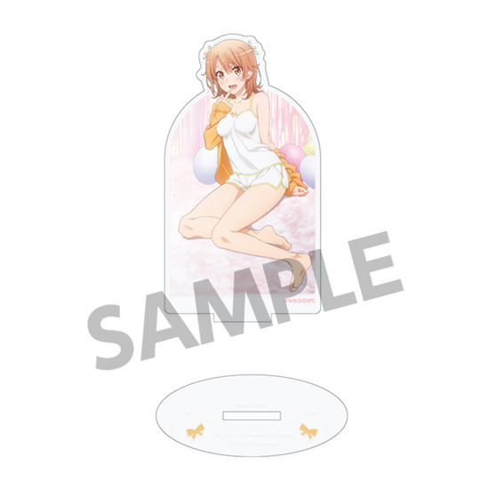 「やはり俺の青春ラブコメはまちがっている。完 第二回 総武高校奉仕部模擬店」描き下ろしアクリルフィギュア（C）渡 航、小学館／やはりこの製作委員会はまちがっている。続（C）渡 航、小学館／やはりこの製作委員会はまちがっている。完