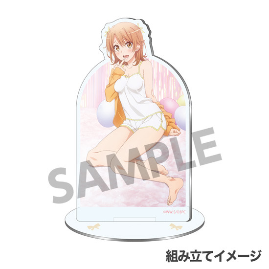 「やはり俺の青春ラブコメはまちがっている。完 第二回 総武高校奉仕部模擬店」描き下ろしアクリルフィギュア（C）渡 航、小学館／やはりこの製作委員会はまちがっている。続（C）渡 航、小学館／やはりこの製作委員会はまちがっている。完