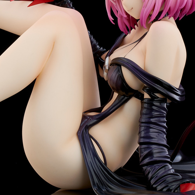 「To LOVEる-とらぶる-ダークネス モモ・ベリア・デビルーク ダークネスver. 1/6」15,000円（税別）（C） 矢吹健太朗・長谷見沙貴／集英社・とらぶるダークネス製作委員会