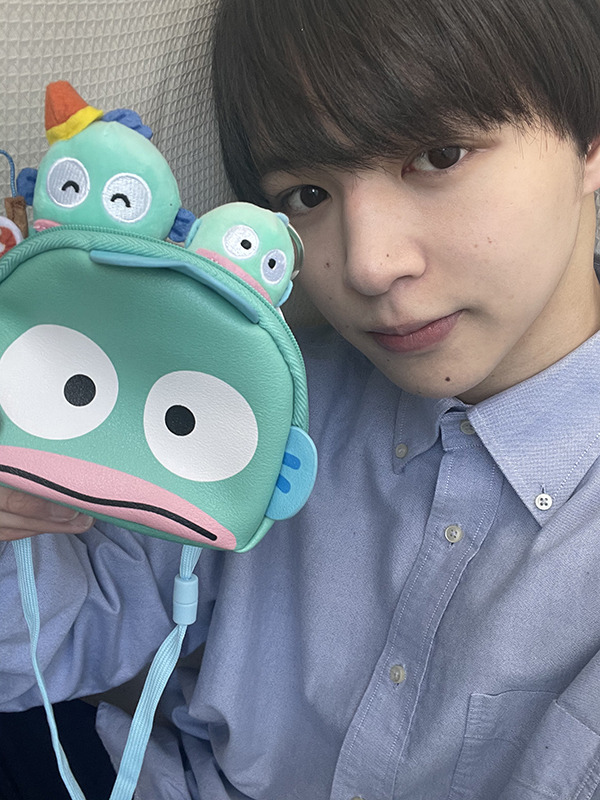 名前：小椋涼介　推しキャラクター：ハンギョドン